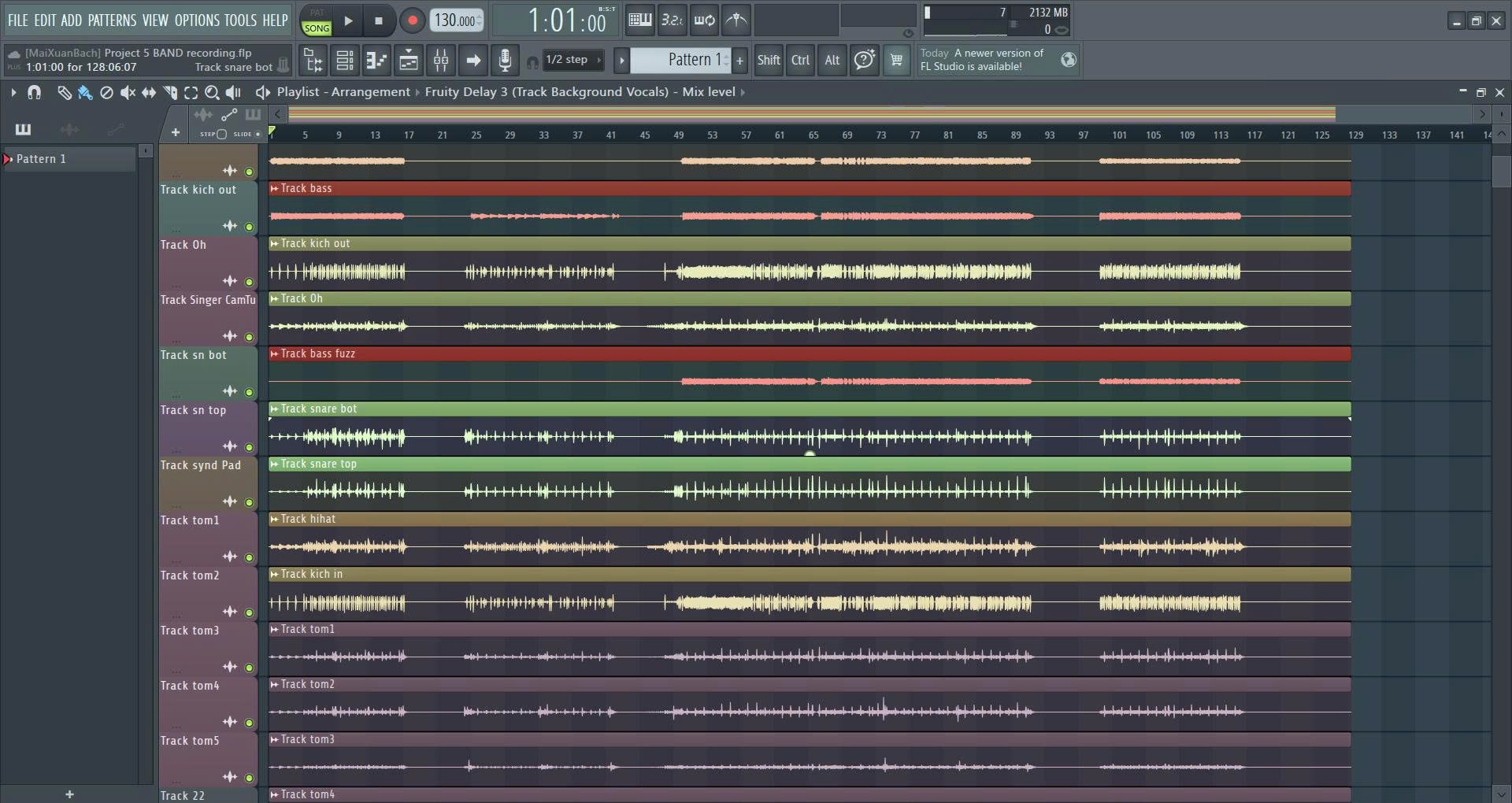 The rest of the session: every drum on its own track, from kick and snare to five toms and the overheads.